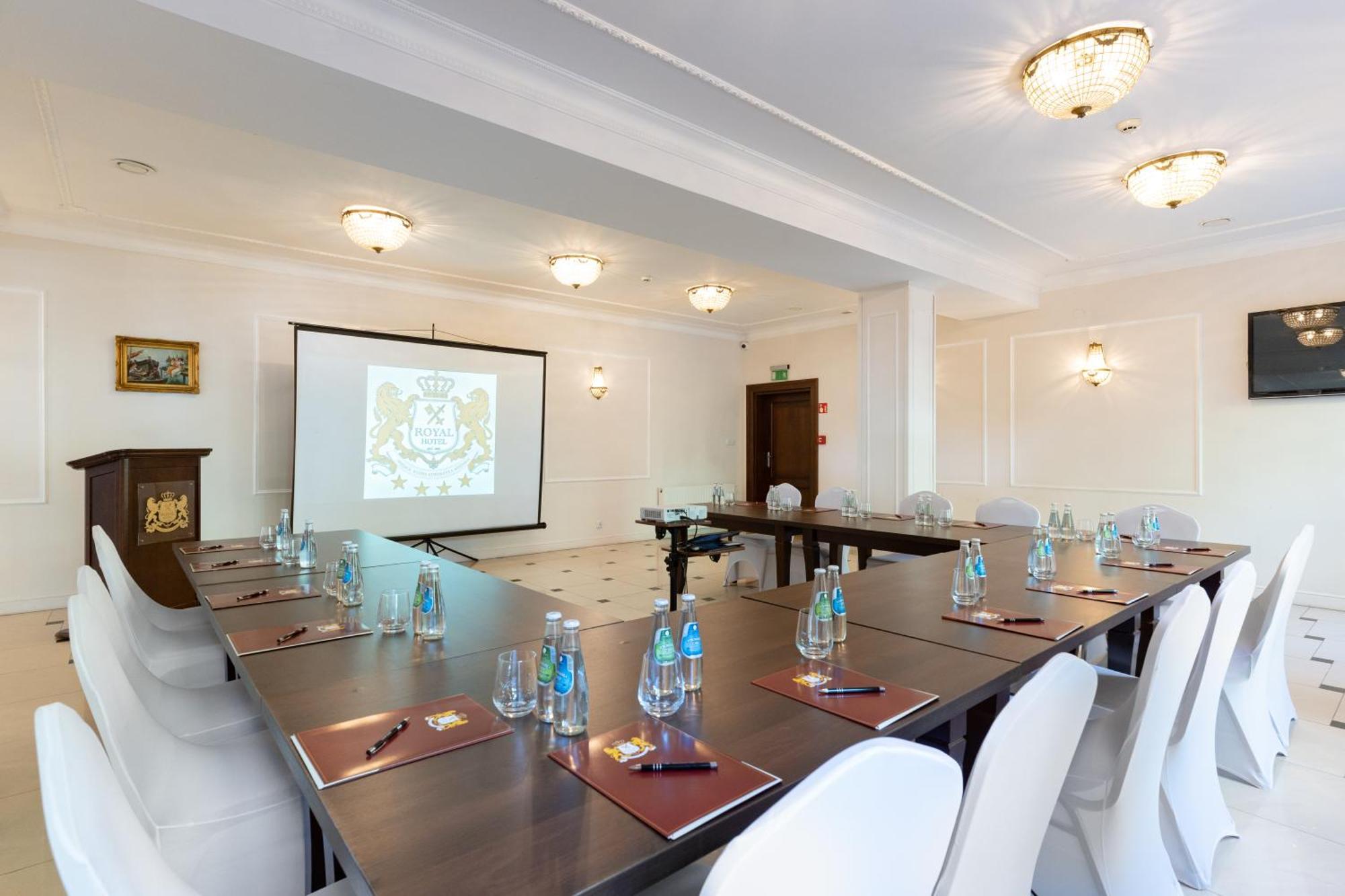 Royal Hotel Modlin Nowy Dwór Mazowiecki Εξωτερικό φωτογραφία